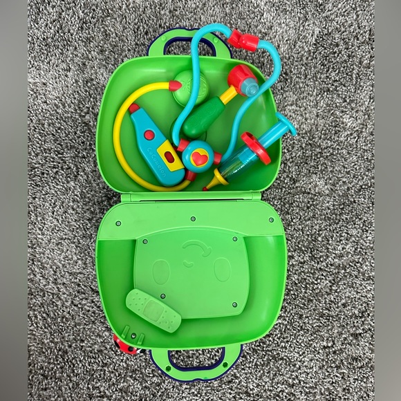 Cocomelon Musical Check Up Set - Picture 2 of 3